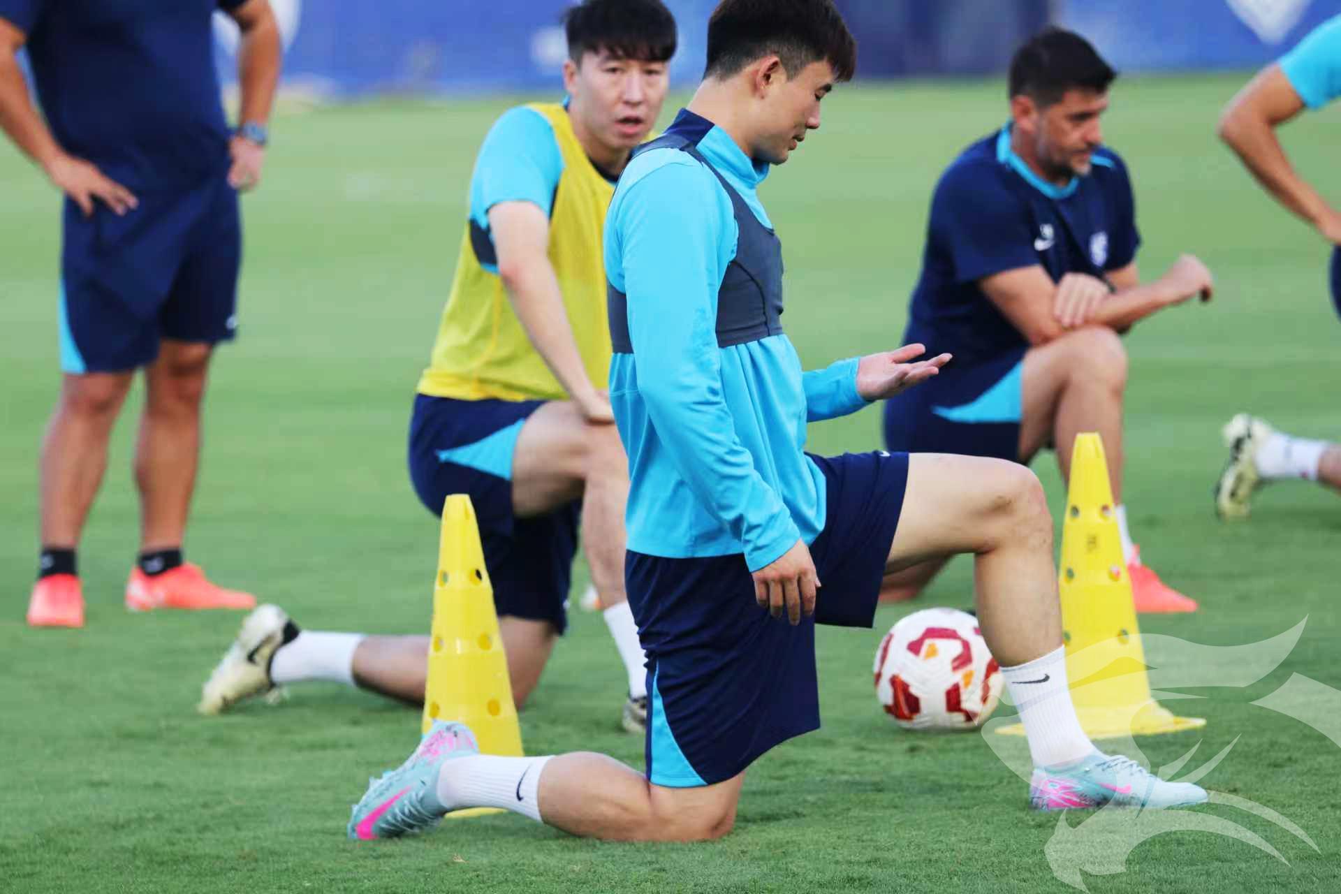 半岛体育-武汉三镇又新增3条转会禁令，解除仅一个月，球队7轮不胜保级不稳