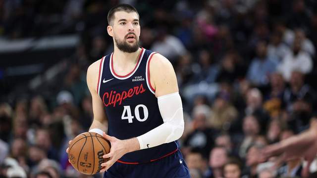 半岛体育官网-3人缺席,2人出战成疑!祖巴茨脚踝受伤,哈登状态回暖主场战奇才