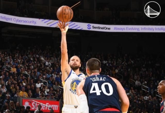 半岛体育官方网站-【现场】终局之战勇士燃尽 强势冲刺难逃附加赛命运