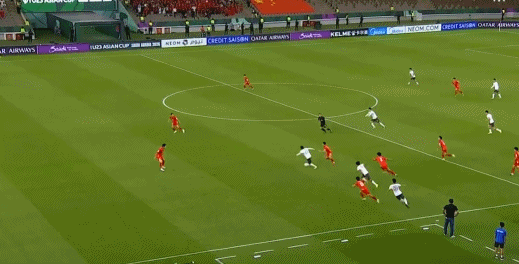 半岛体育APP-U23国足半场控球占优!媒体人热议:踢出强队足球,看的热血沸腾|越南|中国队|安东尼奥|中国男足|越南足球_新浪体育_新浪新闻