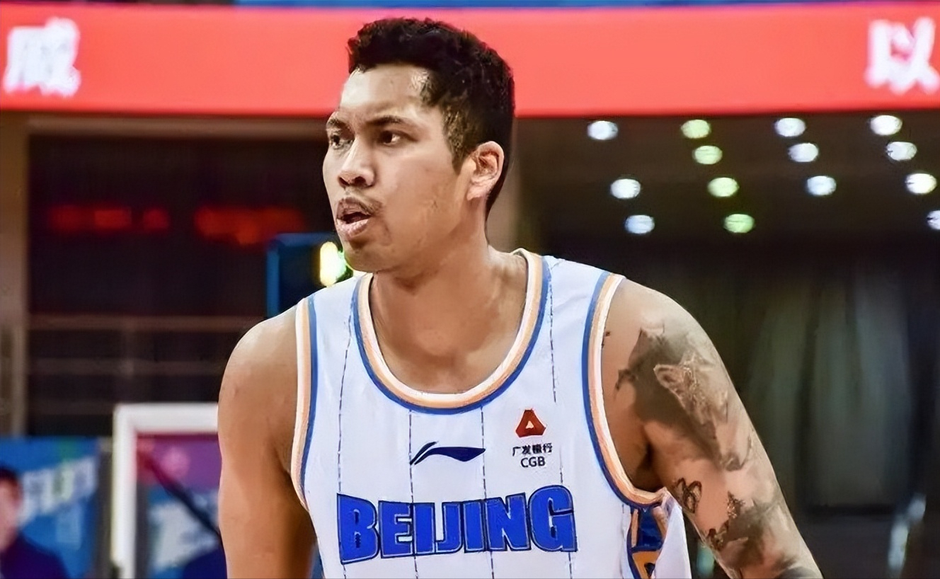 半岛体育官方网站-北京输球揪出最大毒瘤!拿600万,4中0一分不得,空篮都上不进啊