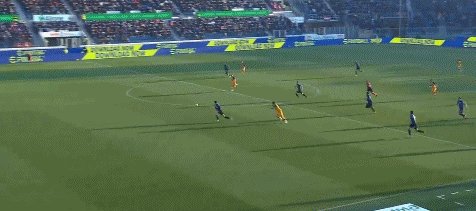 半岛体育-【早报】“00后”小鬼当家