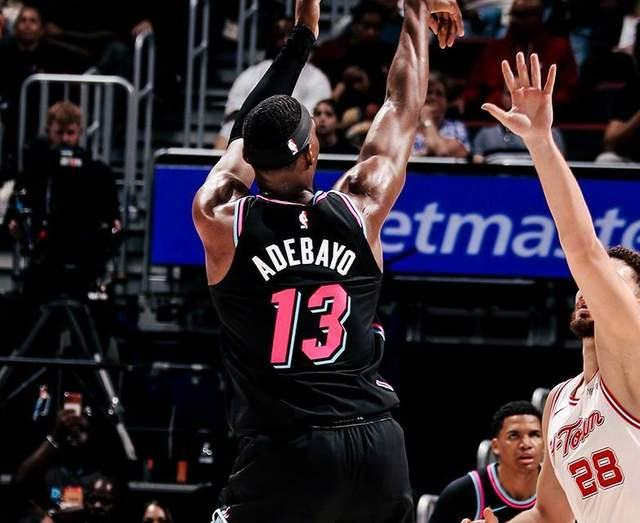 半岛体育官方网站-轰14+4+5！我破解了联防，但伊森和谢泼德没投进，乌度卡赛后甩锅|火箭|凯文·杜兰特|热火|圣安东尼奥马刺队|艾米-乌度卡_新浪体育_新浪新闻