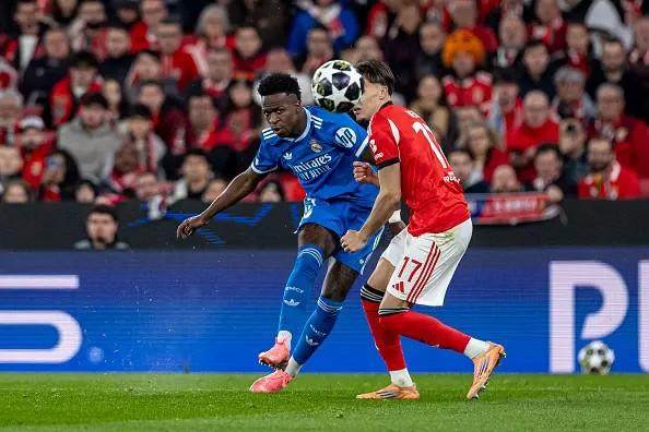 半岛体育APP-世界波制胜投诉让比赛中断 熊皇助皇马抢得先机