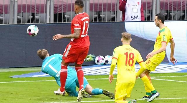 两位新冠康复者“助”兴，拜仁121岁生日快乐！