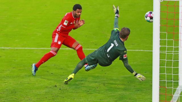 两位新冠康复者“助”兴，拜仁121岁生日快乐！