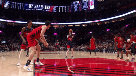 半岛体育官方网站-“三喜临门”的一天 杨瀚森的全新体验又+1|季后赛|姚明|东契奇|克利夫兰骑士队|科比-布莱恩特_新浪体育_新浪新闻